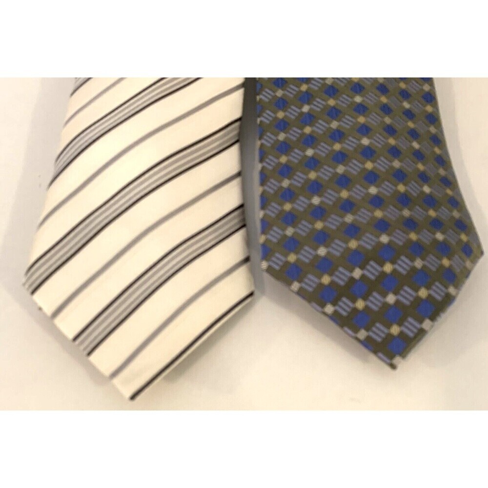 Van Heusen 2-Lot Mens Neckties 1 Cream Gray Black Stripes 1 Geo Blue White Print